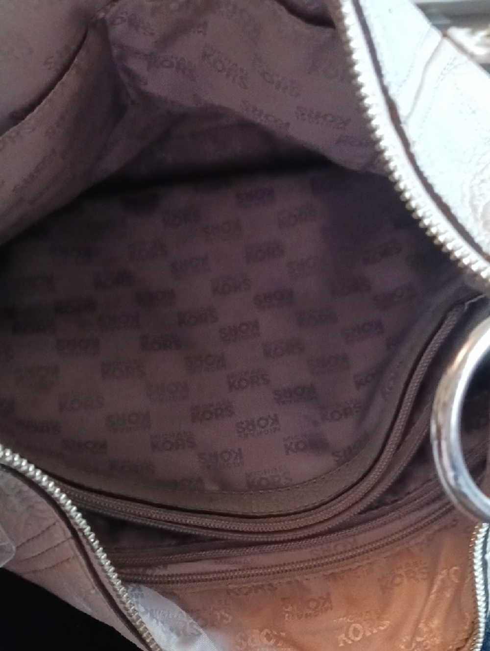Michael Kors Bag - Picture 7 of 9